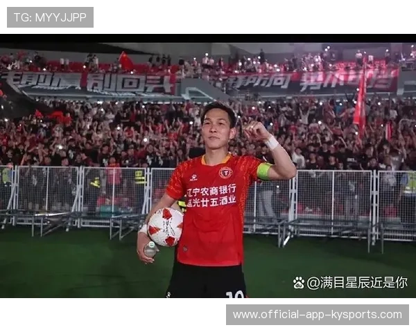 辽宁铁人邦本宜裕中路拿球,连续变向摆脱再分边 辽宁铁人邦本宜裕中路拿球,连续变向摆脱再分边